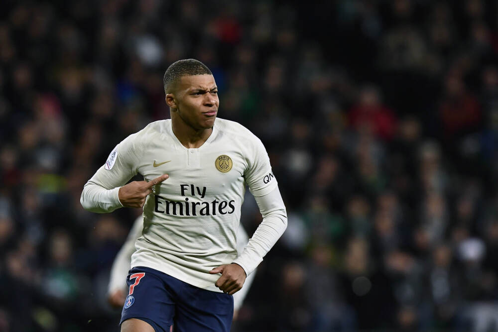 党的领导是党和国家事业发展的“定海神针”